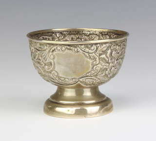 A Victorian repousse silver pedestal bowl decorated with flowers Sheffield 1898, 9cm, 112 grams