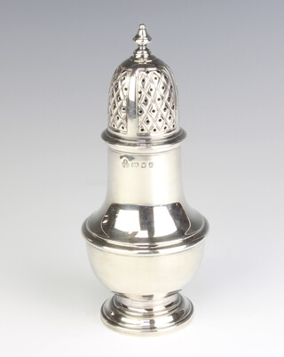 A Queen Anne style baluster silver sugar shaker, London 1972, 16.5 cm, 150 grams