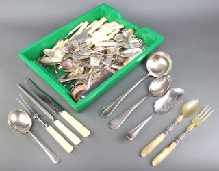 A quantity of minor plated cutlery 