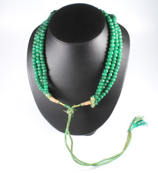 A natural emerald bead necklace 40cm