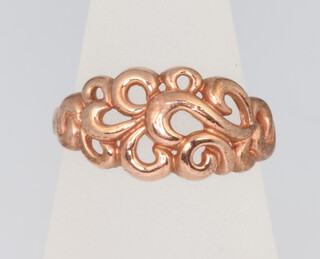 A 9ct rose gold scroll ring, size L, 2.4 grams