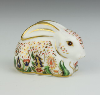 A Royal Crown Derby Imari pattern paperweight - Baby Rowsley Rabbit with silver stopper 4cm 