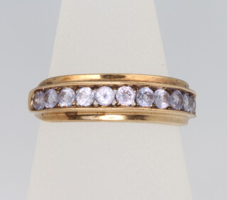 A 9ct yellow gold tanzanite ring size K, 1.9 grams