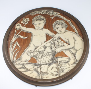 A 19th Century inlaid circular plaque decorated with children collection fruits 17cm 