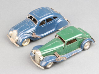 Two Triang Minic clockwork model cars complete with keys 