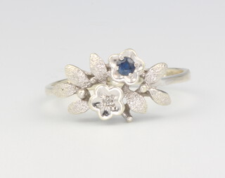 A 9ct yellow gold sapphire and diamond floral ring size Q, 2.3 grams 