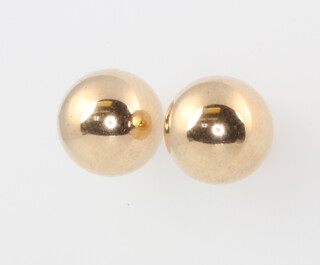 A pair of 9ct yellow gold ball ear studs 