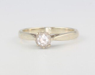 A 9ct yellow gold paste ring, size M, 2.6 grams