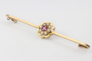 A 9ct yellow gold gem and pearl bar brooch 2.1 grams 