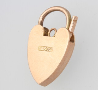 A 9ct yellow gold heart padlock, 3.8 grams