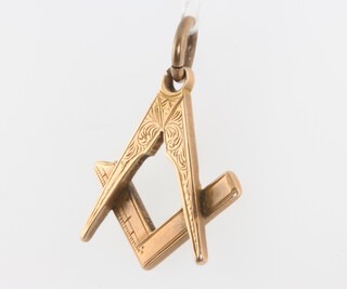 A 9ct yellow gold Masonic pendant 6.8 grams