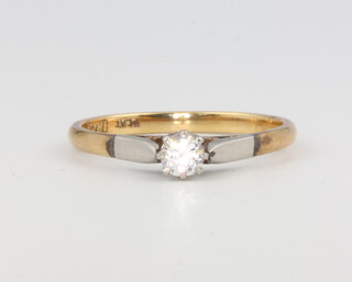 An 18ct yellow gold single stone diamond ring approx. 0.2ct, size O, 2.5 grams 