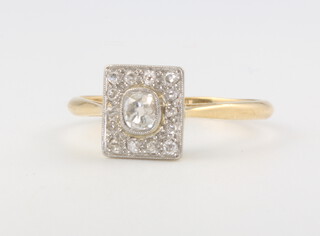 An 18ct yellow gold Edwardian style cluster ring size P, 2.9 grams 