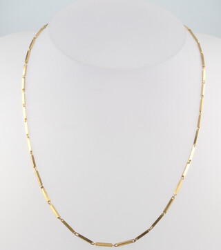 A 9ct yellow gold flat link necklace, 5 grams, 37cm 