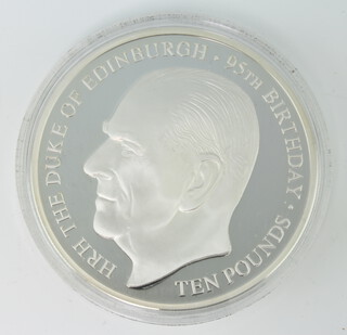 A HRH Duke of Edinburgh 95th Birthday ten pound silver coin 2016, boxed 
