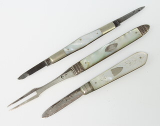 A Georgian silver and mother of pearl folding fork, a fruit knife and 1 other 