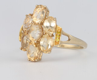 A 9ct yellow gold gem set ring 3.1 grams, size S 