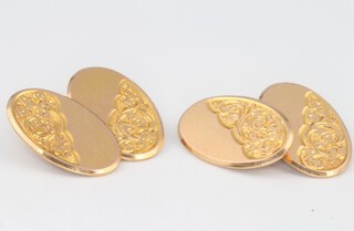 A pair of 15ct yellow gold cufflinks 9.1 grams 