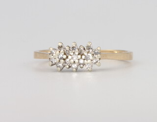 A 9ct yellow gold diamond ring, 1.8 grams, size K 