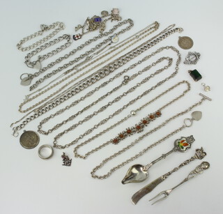 A silver necklace and a quantity of silver jewellery, 356 grams