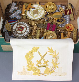 A quantity of Masonic regalia, 3 Royal Arch Past Z collar jewels, various tassels, jewels etc 