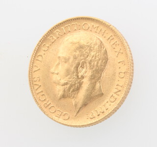 A gold sovereign, 1911