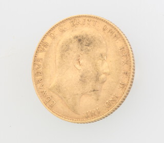 A gold sovereign, 1907