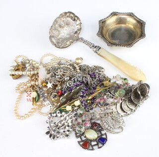 An octagonal plated dish and minor costume jewellery 