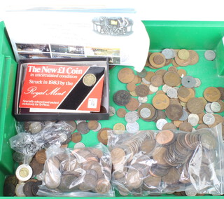 A quantity of World coins 