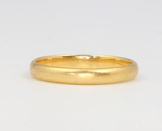 A 22ct yellow gold wedding band, 2.2 grams, size M 