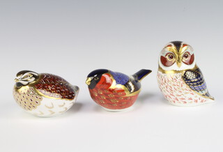 A Royal Crown Derby Imari pattern paperweight Quail with silver stopper 11cm, ditto Bullfinch gold stopper 13cm and a Tawny Owl gold stopper 9cm  