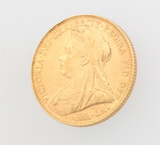 A gold sovereign, 1901