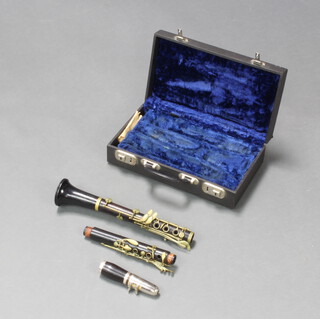 A Court and Son clarinet no.10150, cased 