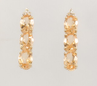 A pair of 9ct yellow gold gem set drop earrings 2.7 grams