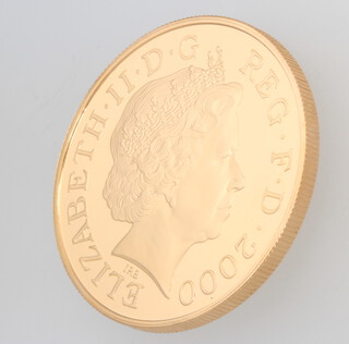 A Queen Elizabeth The Queen Mother centenary year gold crown No 1309/3000 39.94 grams