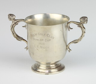 An Indian silver 2 handled presentation trophy with caryatid handles and presentation inscription 8cm, 123 grams 
