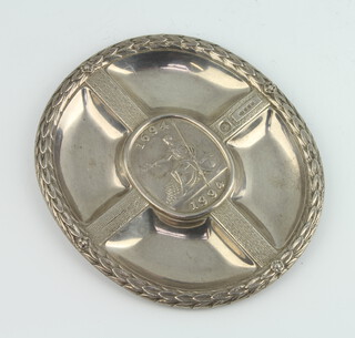 An oval silver Britannia dish 11cm, 62 grams