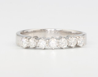 An 18ct white gold 7 stone diamond ring approx. 0.5ct, size N 1/2