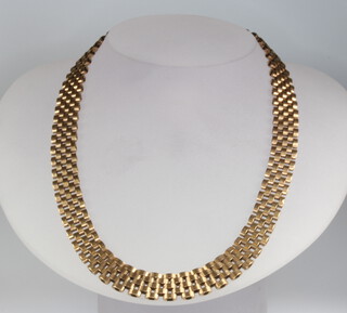 A 9ct yellow gold tapered link necklace 47.1 grams 
