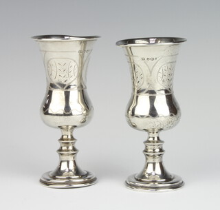 A pair of modern silver kiddush cups 176 grams, 12cm 