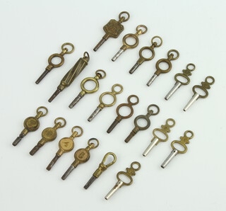A quantity of pocket watch keys 