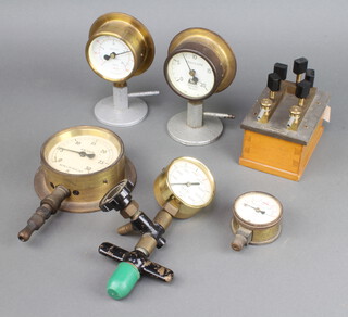 Five Budenberg pressure gauges together with a Philip Harris resistor box 