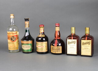 Two bottles of Cointreau liqueur, a bottle of Drambuie, bottle of Grand Marnier, bottle of Creme de Menthe and a bottle of Extia De Luxor 51 