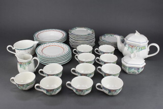 A Villeroy and Boch Pasadena pattern part tea set together with a ditto Ascoli pattern part dinner service 