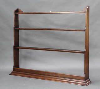 An 18th Century style oak dresser back/plate rack with moulded cornice, fitted 3 shelves 120cm h x 149cm w x 21cm d 