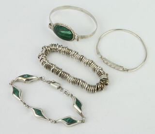 A silver bracelet and minor silver jewellery 100 grams