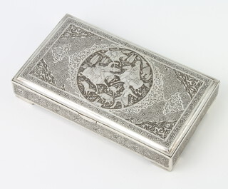 A Persian silver rectangular cigarette box engraved with a hunting scene, 364 grams, 16cm 