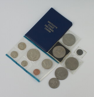 A Britain's first decimal coin set and minor world coins 