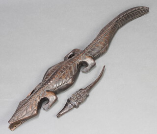 A carved hardwood figure of an alligator 32cm, ditto crocodile 89cm (chip to leg) 