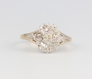 A 9ct yellow gold diamond ring 2.5 grams, size L 1/2